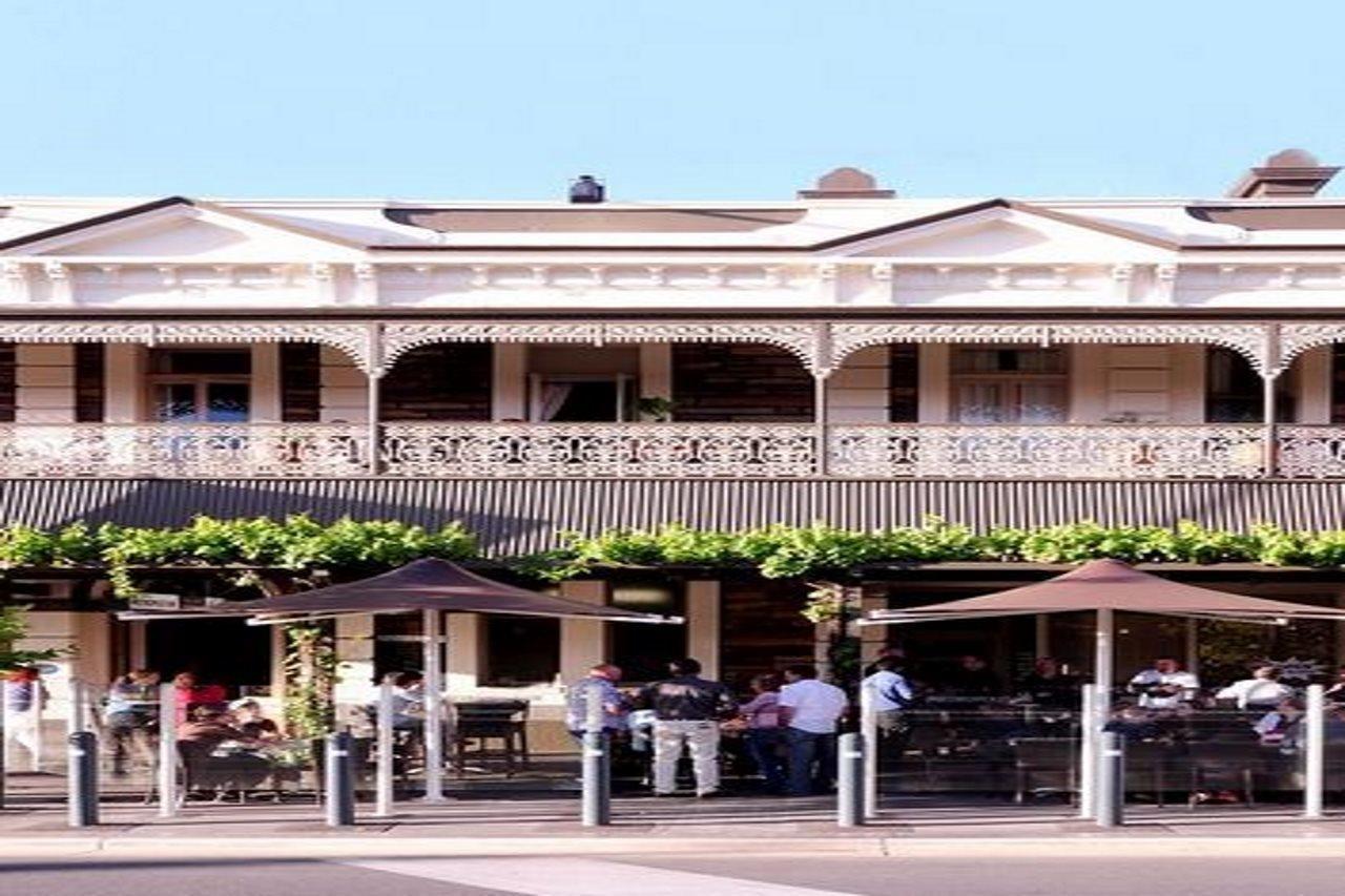 Hotel Metropolitan Adelaide Eksteriør bilde